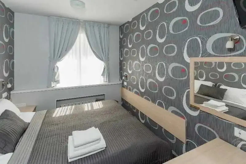 Санкт-Петербург: Sky Hotel
