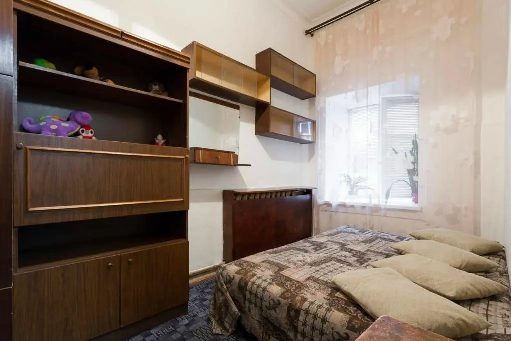 Санкт-Петербург: Меблированные комнаты Rooms on Sennaya