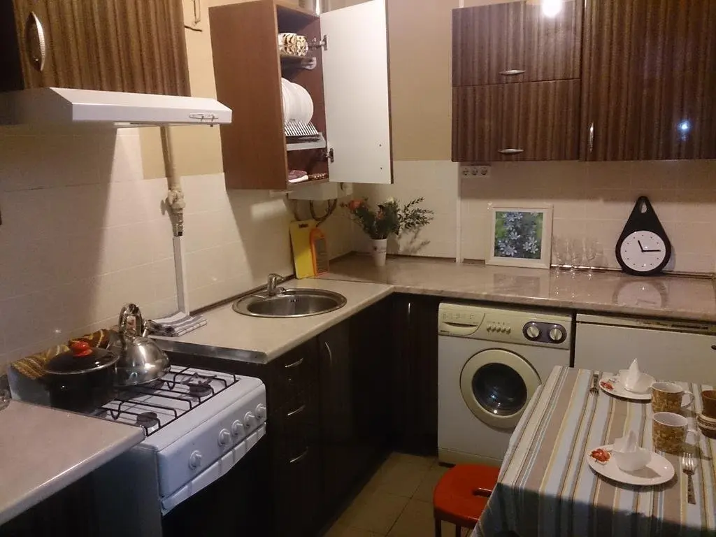 Санкт-Петербург: Меблированные комнаты Rooms on Sennaya