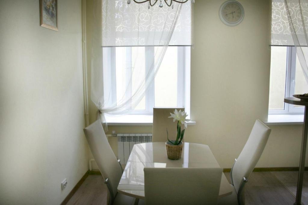 Санкт-Петербург: RUrentSPB Apartments on Nevsky