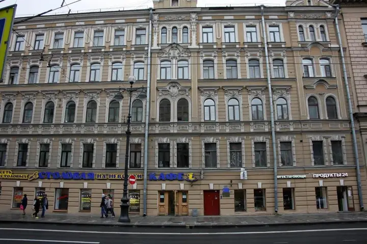 Санкт-Петербург: RUrentSPB Apartments on Nevsky