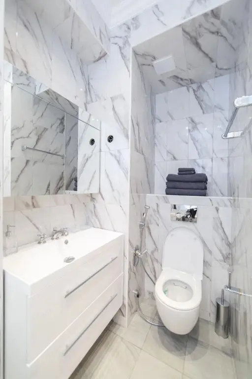Санкт-Петербург: Safe Haven / Naberezhnaja reki Mojki 31 — Apart-otel'
