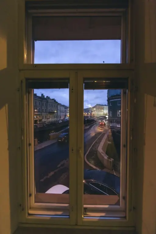Санкт-Петербург: Safe Haven / Naberezhnaja reki Mojki 31 — Apart-otel'