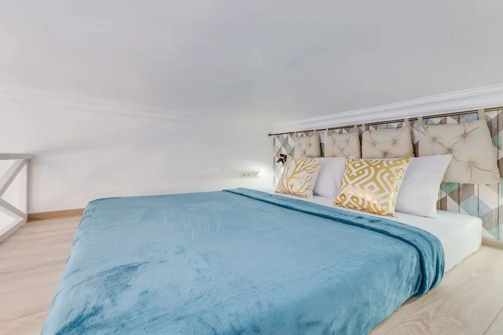 Санкт-Петербург: Sokroma Sofit