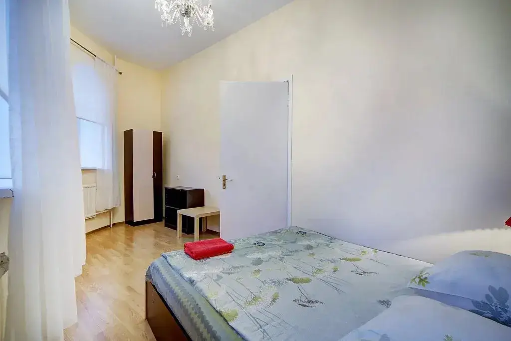 Санкт-Петербург: Spbstay on Nevsky Prospekt 66