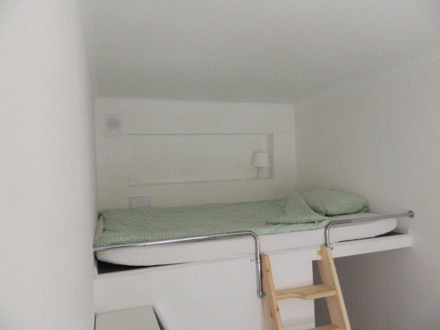Санкт-Петербург: Na Kirochnoj Guest House