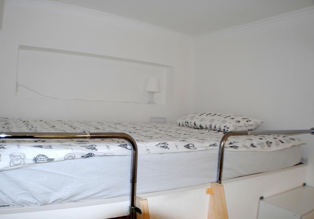 Санкт-Петербург: Na Kirochnoj Guest House