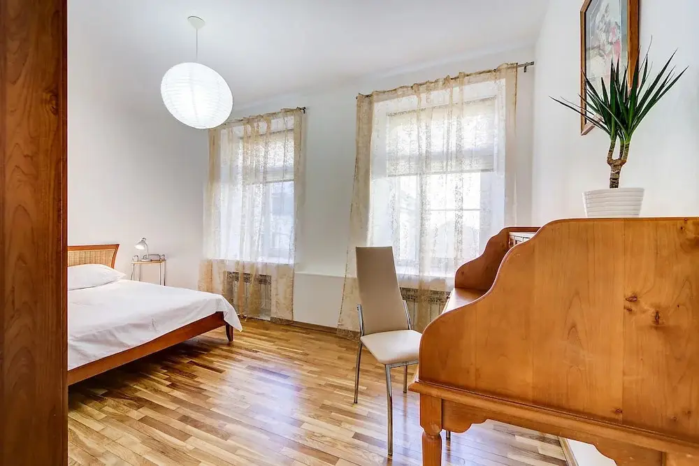 Санкт-Петербург: Home4day Sunny City Central Flat