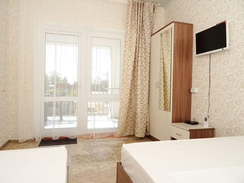 Витязево: Guest house Otdyh u Marii