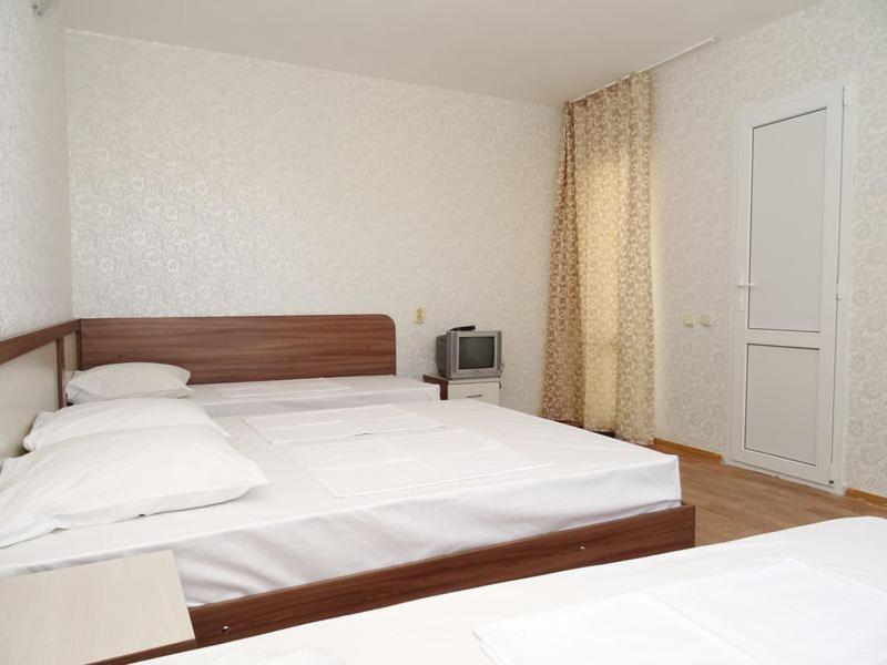 Витязево: Guest house Otdyh u Marii