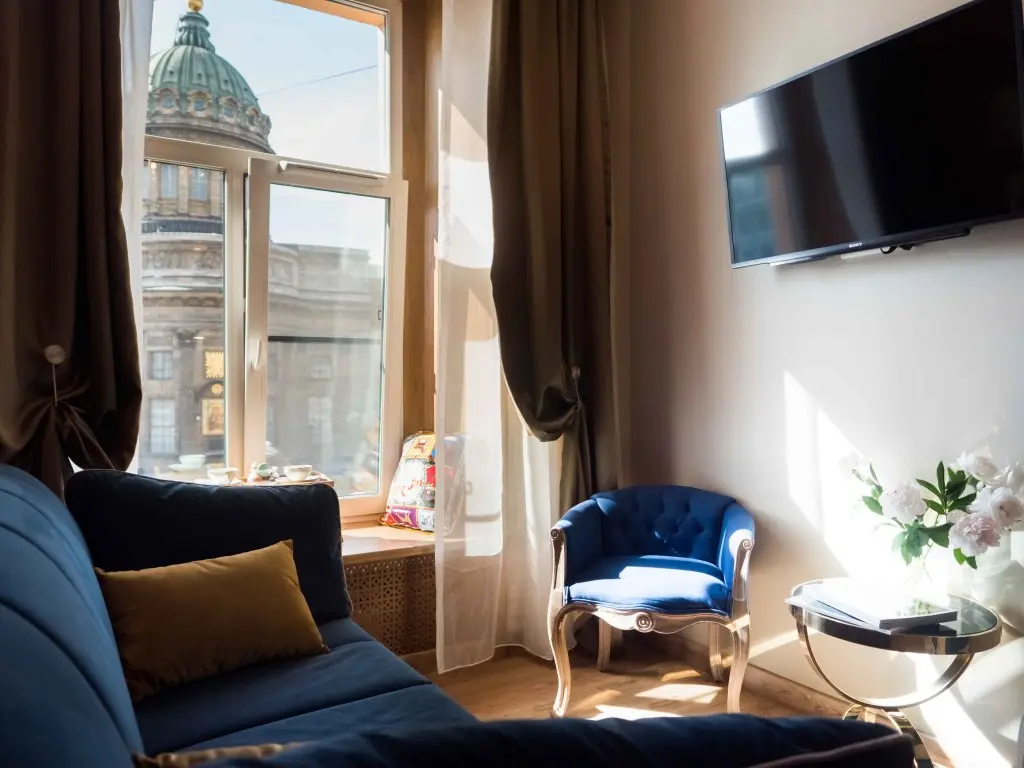 Санкт-Петербург: Квартира-студия Русский Балет BookingSPB с видом на Казанский Собор и Канал Грибоедова