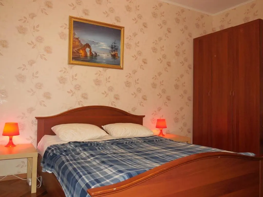 Санкт-Петербург: Visit Nevsky pr 182