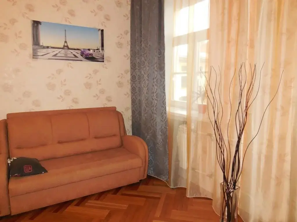 Санкт-Петербург: Visit Nevsky pr 182