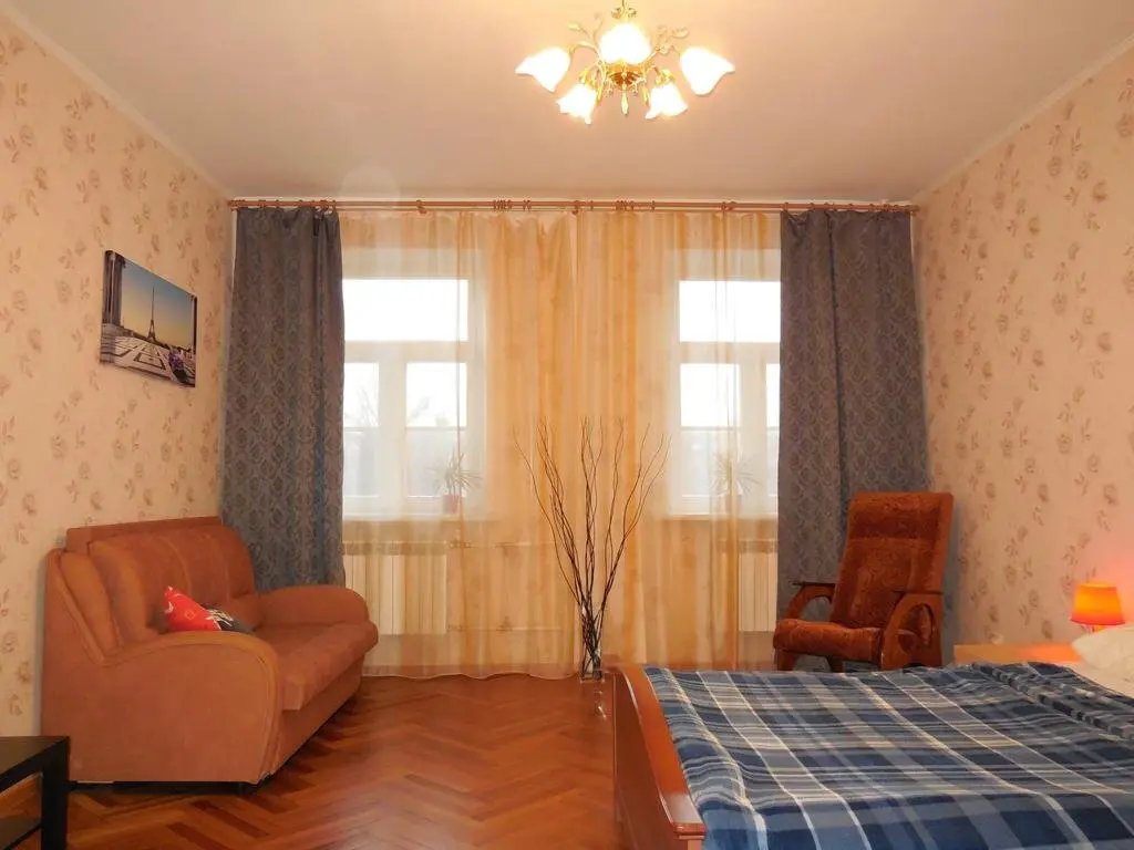 Санкт-Петербург: Visit Nevsky pr 182