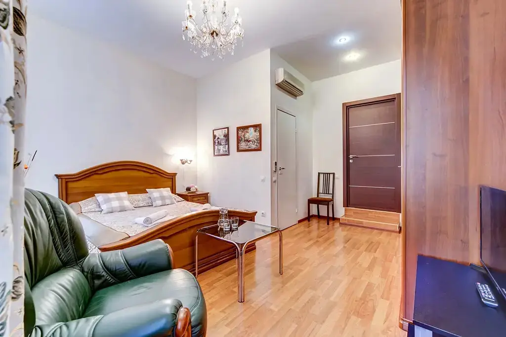 Меблированные комнаты Welcome hotel — фото 1