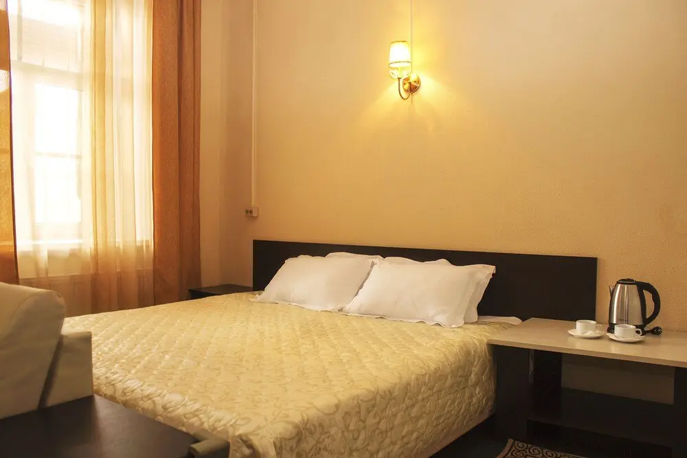 Санкт-Петербург: Yellow Hotel