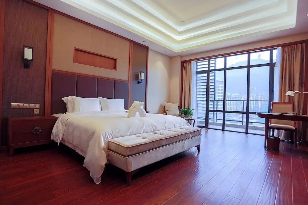 Хуанган: Yifang Shanshui GtEL Luotian-Hubei