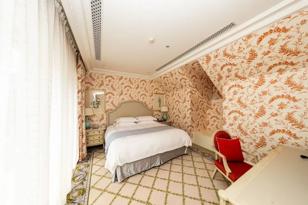 Ханчжоу: Lvcheng Taohuayuan Huanglong Hotel