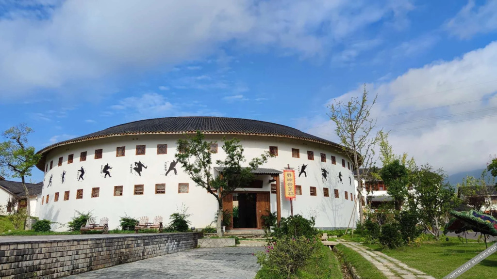 Цзиньлун: Qiaofeng Xingzilin Hotel