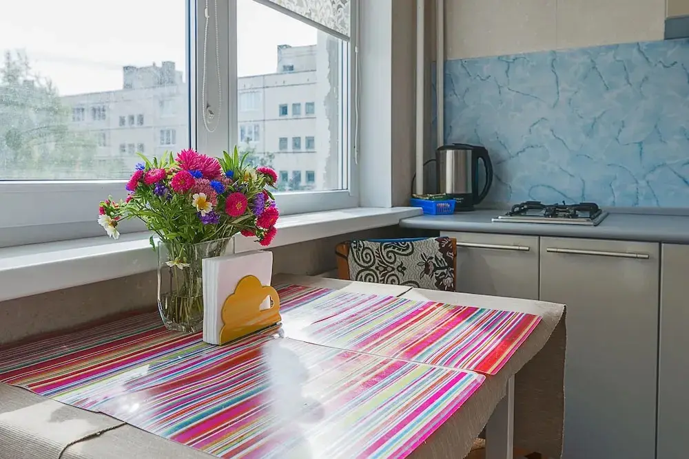 Санкт-Петербург: Flathome24 Iskrovskiy 28