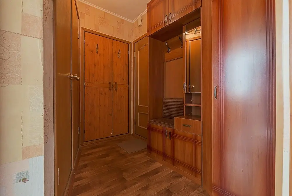 Санкт-Петербург: Flathome24 Iskrovskiy 28
