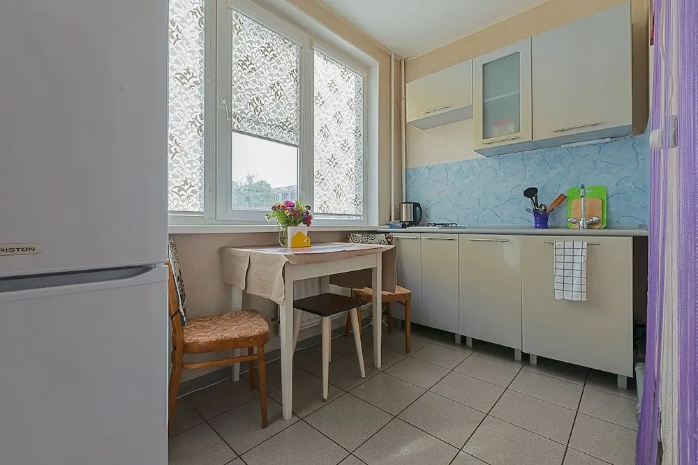 Санкт-Петербург: Flathome24 Iskrovskiy 28