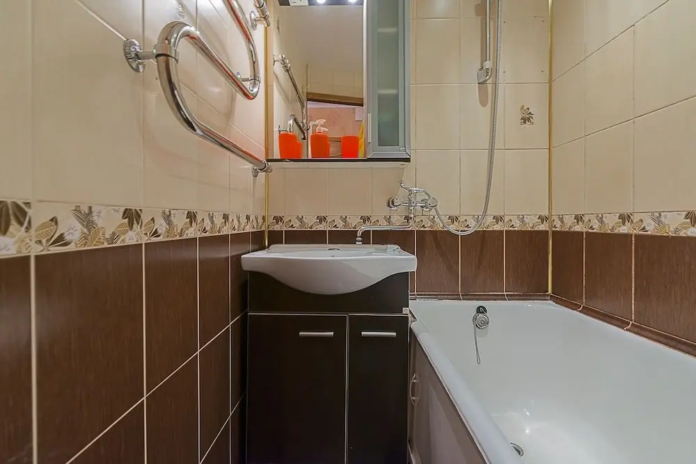 Санкт-Петербург: Flathome24 Iskrovskiy 28