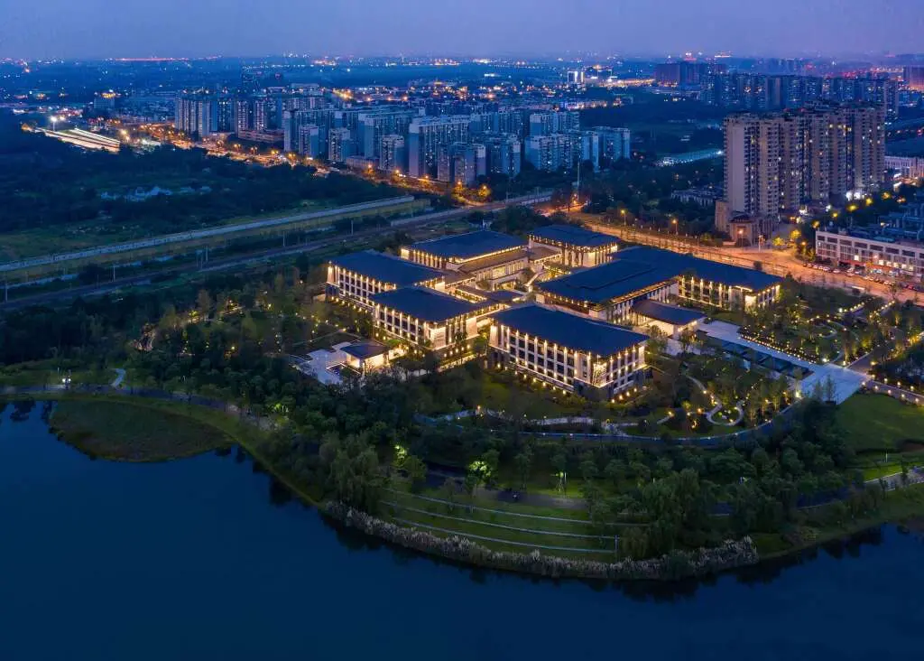 Чэнду: Gran Melia Chengdu