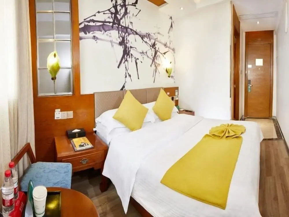 Шэньчжэнь: Greentree Inn Shenzhen Futian