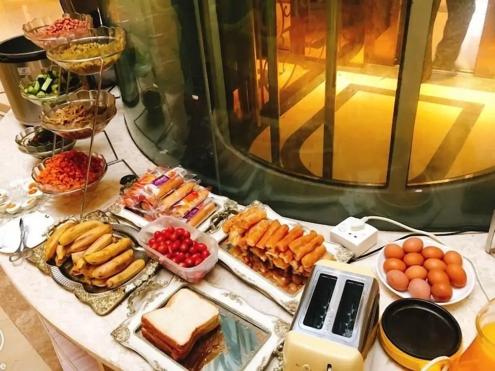 Шэньчжэнь: Greentree Inn Shenzhen Futian