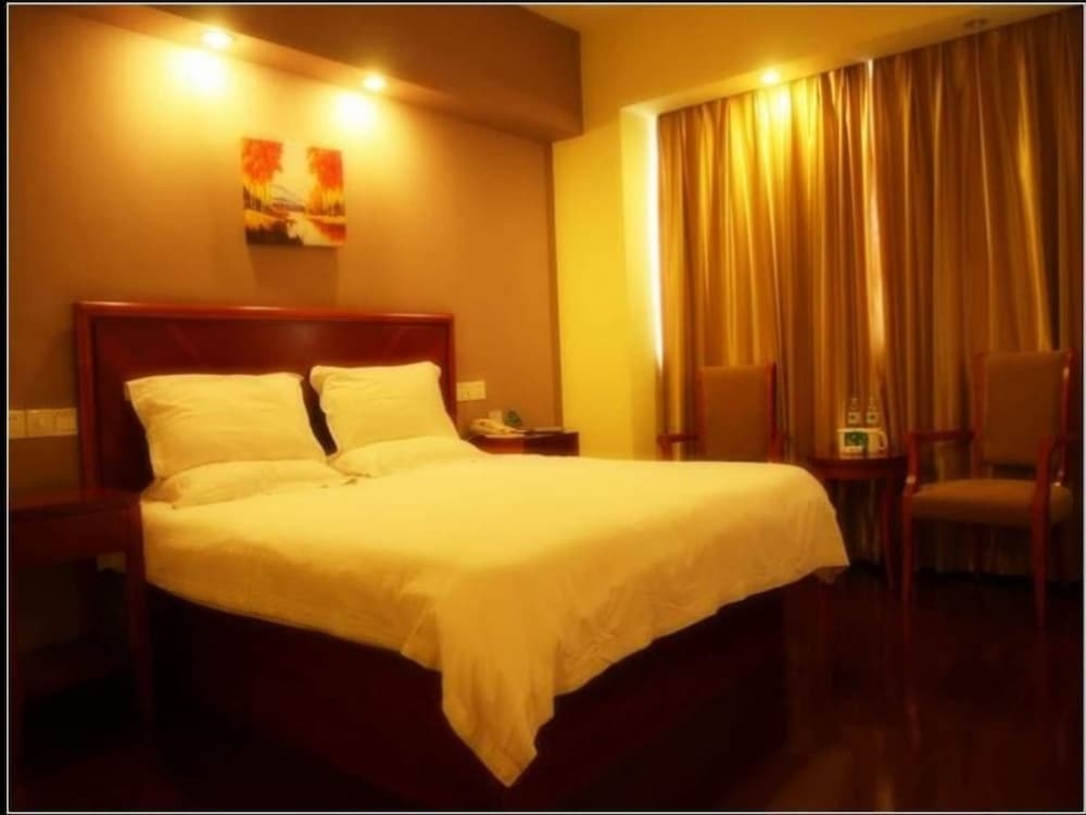 Нанкин: GreenTree Inn Nanjing Shanxi Road Cloth City Hotel