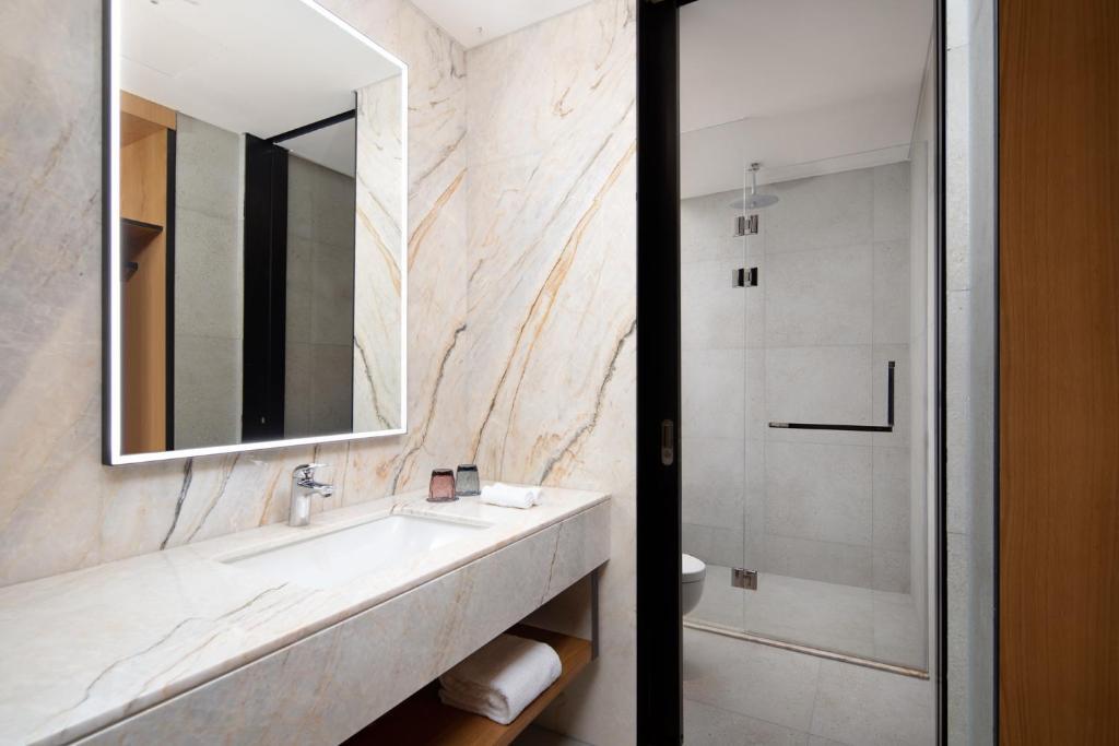 Шанхай: Four Points by Sheraton Shanghai Jiading