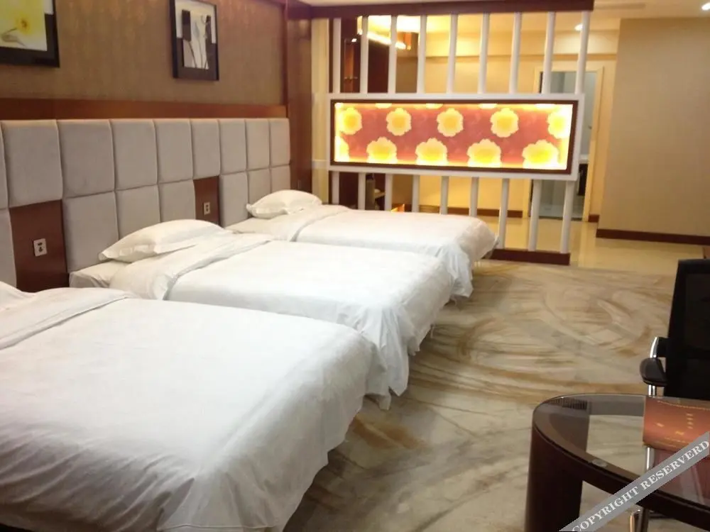 Куньмин: Kunming Jiuan Hotel