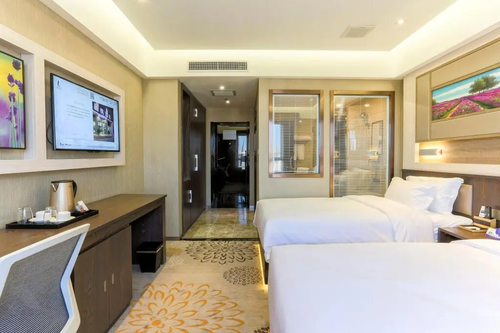Хейан: Lavande Hotel Heyuan Avenue Asia's first fountain
