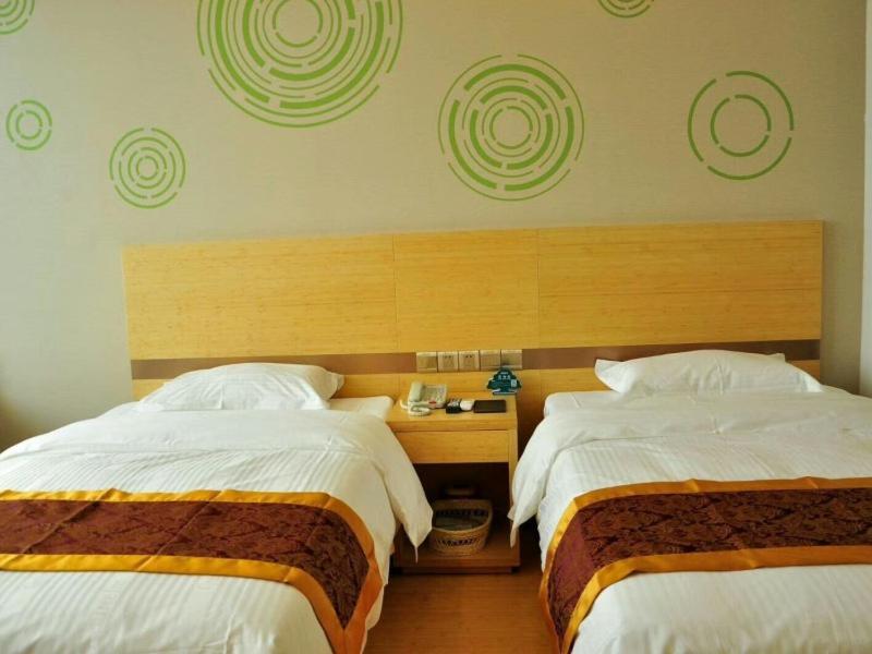 Лиаоченг: GreenTree Inn Liaocheng Donge Culture Street Express Hotel