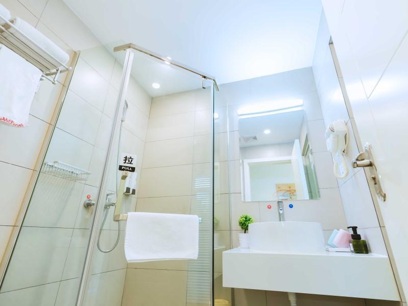 Шанхай: GreenTree Inn Shanghai Jiading North Metro Station Shuping Road Shell Hotel