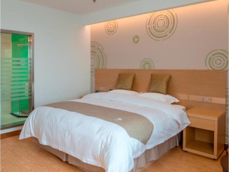 Чжанцзяган: GreenTree Inn Suzhou Zhangjiagang Tangshi Town Yangzi Road Express Hotel