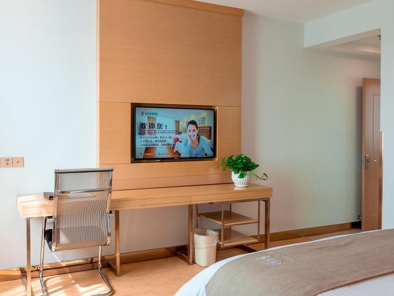 Чжанцзяган: GreenTree Inn Suzhou Zhangjiagang Tangshi Town Yangzi Road Express Hotel