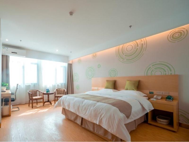 Чжанцзяган: GreenTree Inn Suzhou Zhangjiagang Tangshi Town Yangzi Road Express Hotel