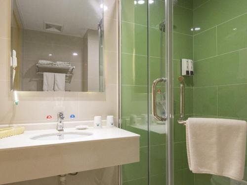 Чэндэ: GreenTree Inn ChengDe Shuangluan District Xinhuiwan Hotel