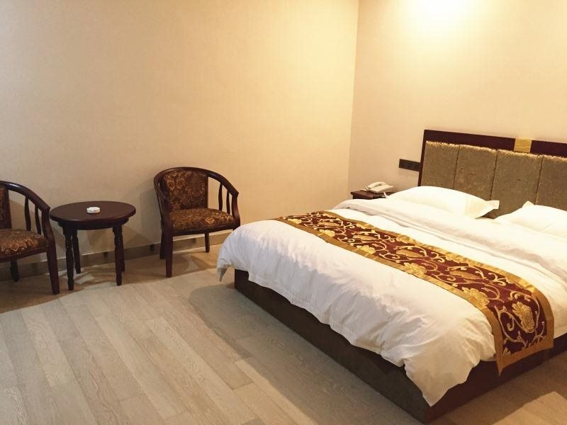 Вувэй: GreenTree Alliance Wuwei Commercial Pedestrian Street Hotel