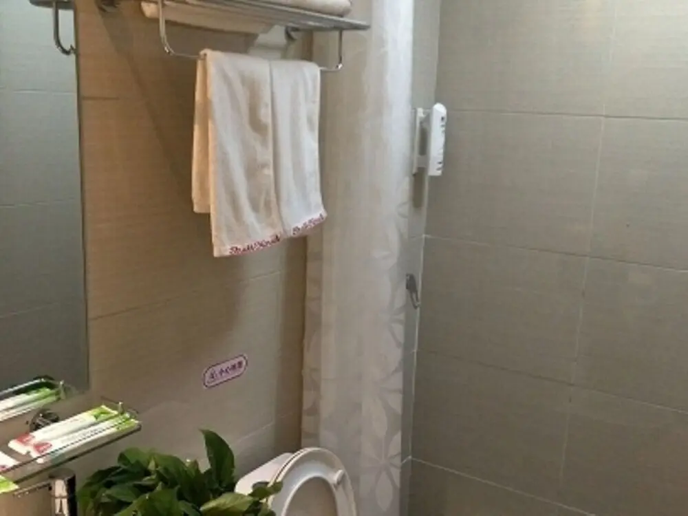Бенгбу: Shell Bengbu Huaiyuan County West Yuwang Road Hotel