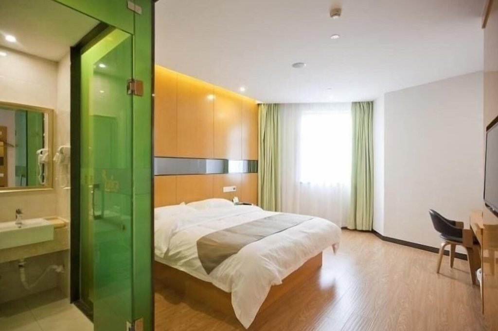 Хэфэй: Vatica Hefei Maanshan Road Lvdiyinghai Zhugang Metro Station Hotel