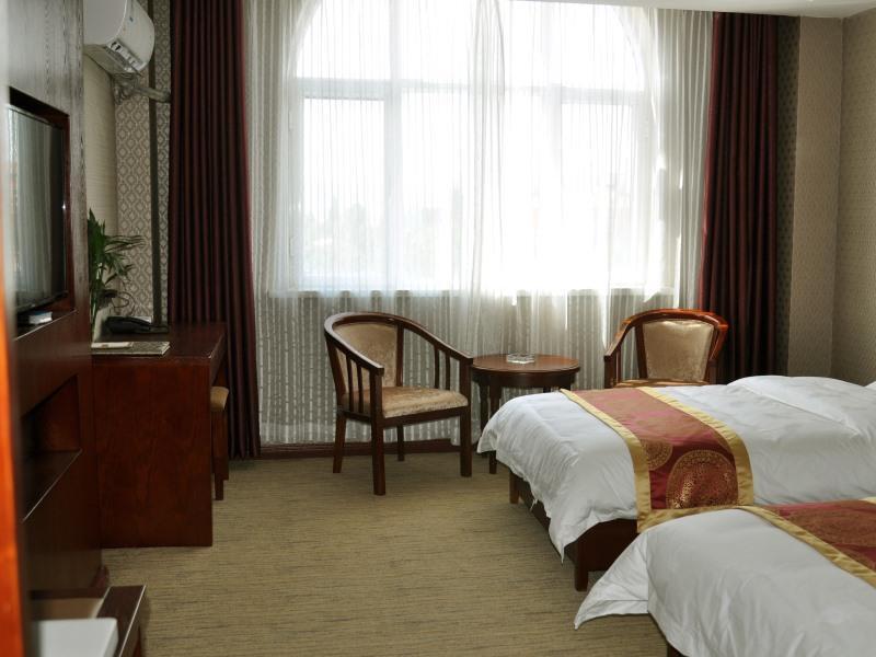 Чугучак: GreenTree Alliance Tacheng Wenqin Road Left Bank Of Sunshine Hotel