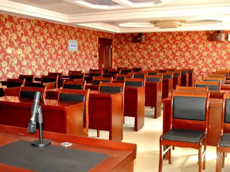Чугучак: GreenTree Alliance Tacheng Wenqin Road Left Bank Of Sunshine Hotel