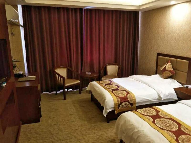 Чугучак: GreenTree Alliance Tacheng Wenqin Road Left Bank Of Sunshine Hotel
