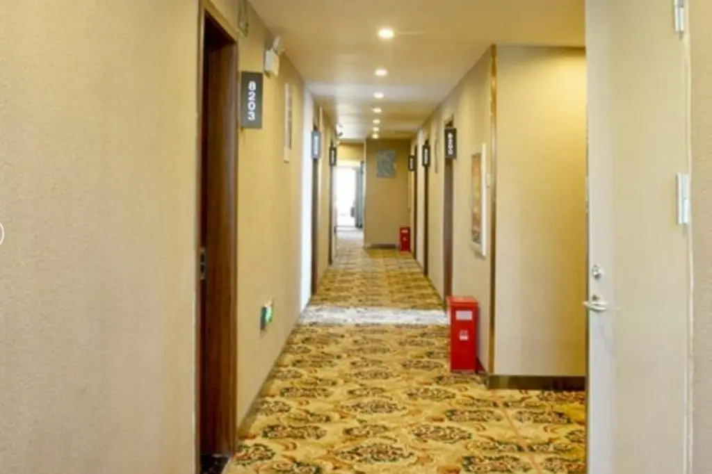 Урумчи: GreenTree Alliance Hotel Urumqi Airport Branch