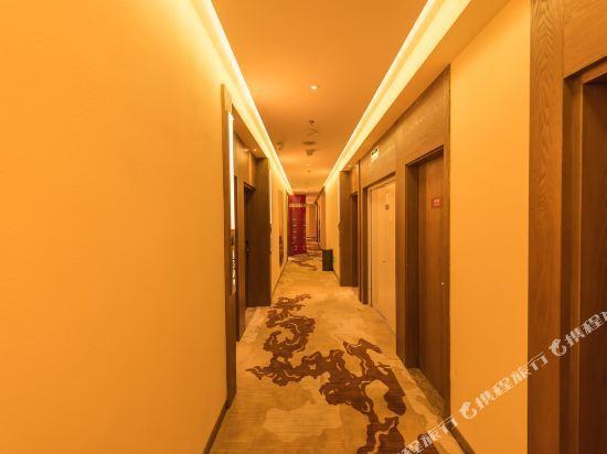 Тяньцзинь: James Joyce Coffetel Jinghai Development Area Haixinyuan