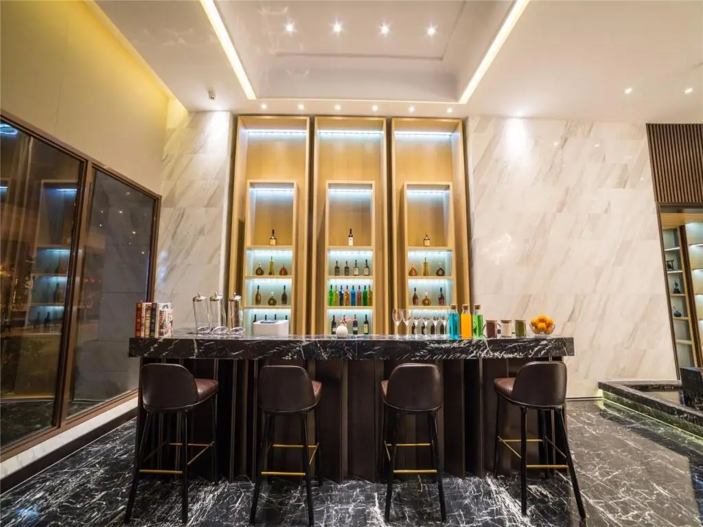Ухань: Jinjiang Metropolo Hotel Wuhan Guanggu Avenue