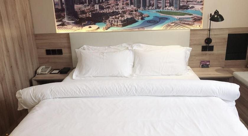 Нанкин: Jinjiang Metropolo Hotel Nanjing Jiangjun Dadao Hehai University Branch